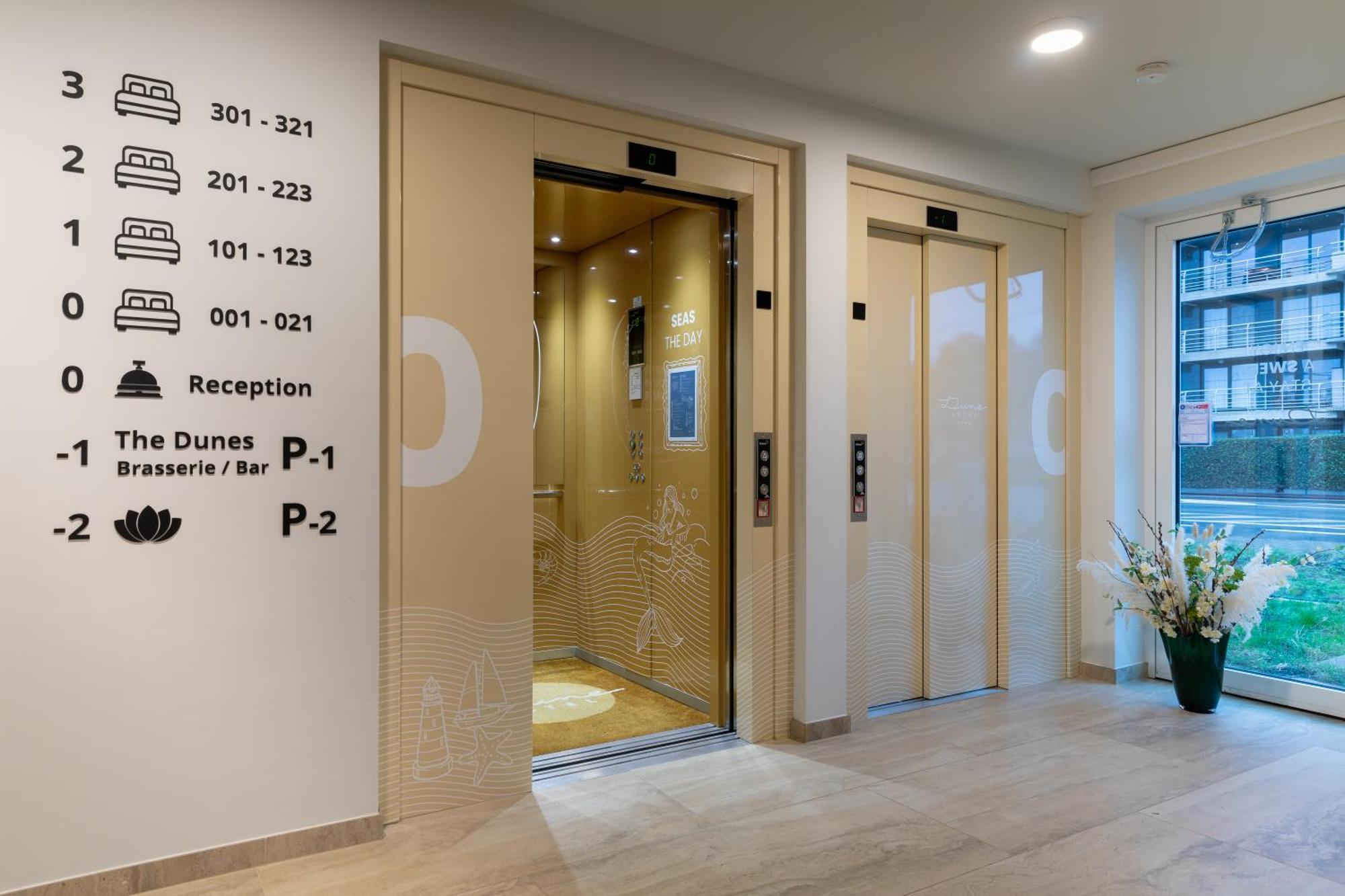 Dune Hotel ニーウポールト エクステリア 写真